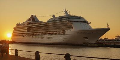Cruise ship photo