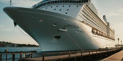 Cruise ship photo