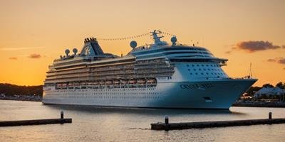 Cruise ship photo